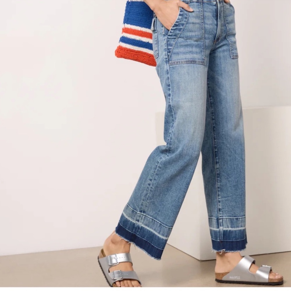 High-Rise Wide Leg Crop Jeans in Light Blue
